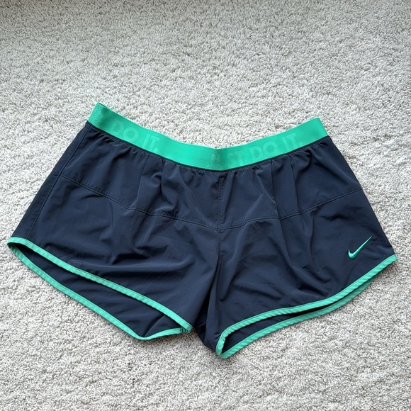 Women NIKE DRI-FIT Shorts Size Small “Just Do It” Band - Picture 1 of 5